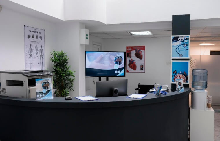 digital signage in businesses