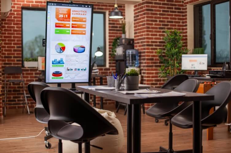Zero-Client Digital Signage for Scalable Screen Networks